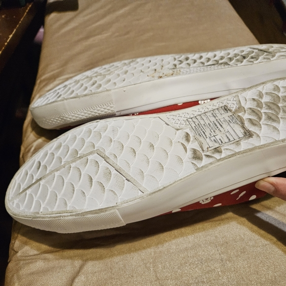 Disney Minnie Mouse Red Polka Dot Canvas Sneaker, women's size 13, by To… - Picture 8 of 9